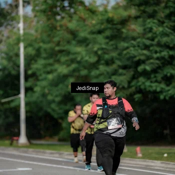 Runner Photo 6843151