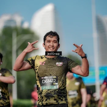 Runner Photo 6843156