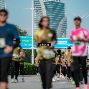 Runner Photo 6843178