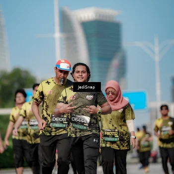 Runner Photo 6843213