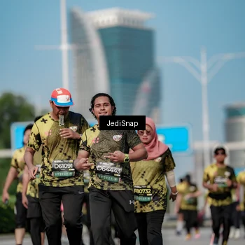 Runner Photo 6843241