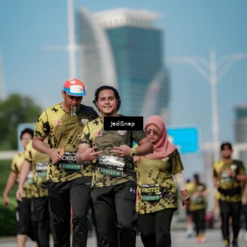 Runner Photo 6843248