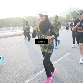 Runner Photo 6843265