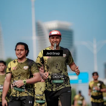 Runner Photo 6843272