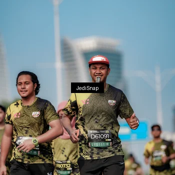 Runner Photo 6843286