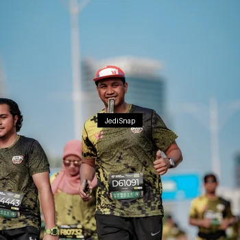 Runner Photo 6843295