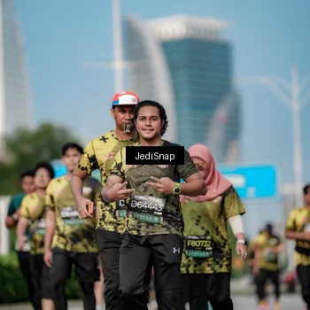 Runner Photo 6843305