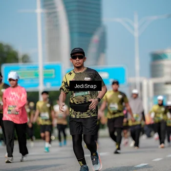 Runner Photo 6843338
