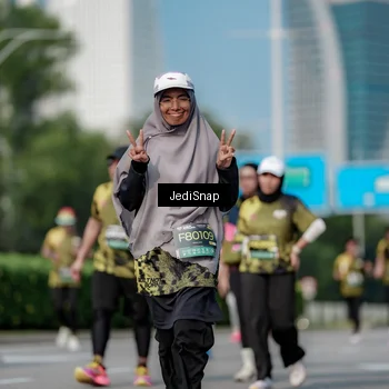 Runner Photo 6843392