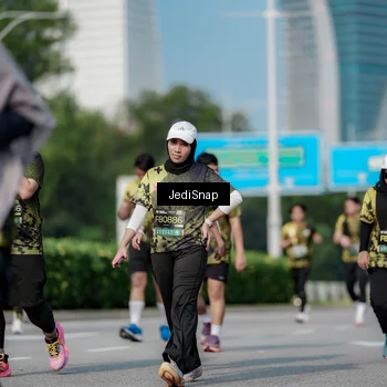 Runner Photo 6843397