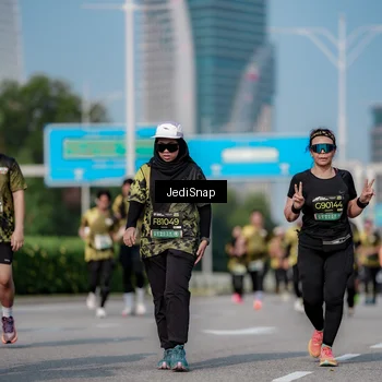 Runner Photo 6843406