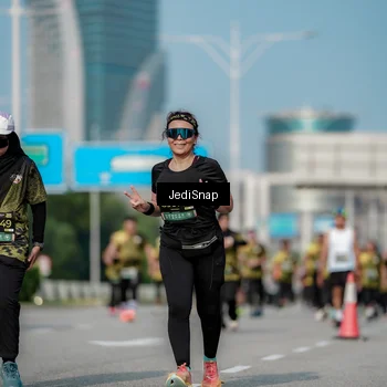 Runner Photo 6843410
