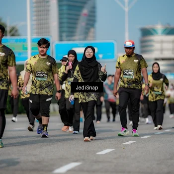 Runner Photo 6843680