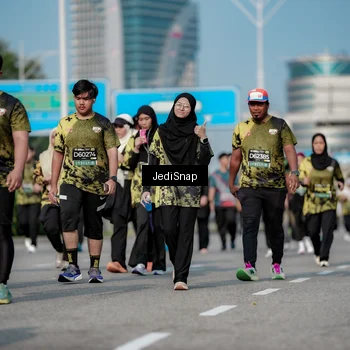 Runner Photo 6843682