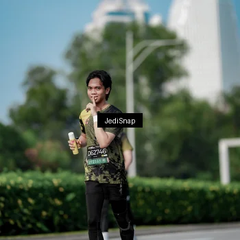 Runner Photo 6843722