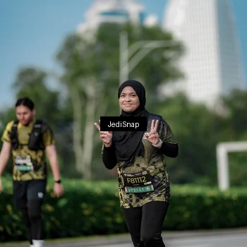 Runner Photo 6843723