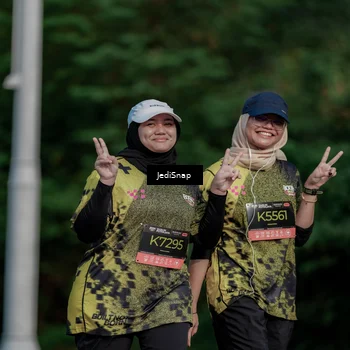 Runner Photo 6843774