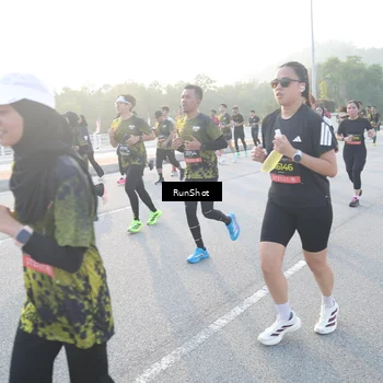 Runner Photo 6843833