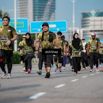 Runner Photo 6843870