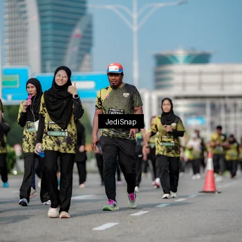 Runner Photo 6844015