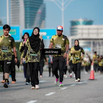 Runner Photo 6844026