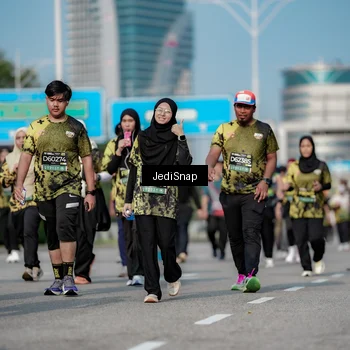 Runner Photo 6844034