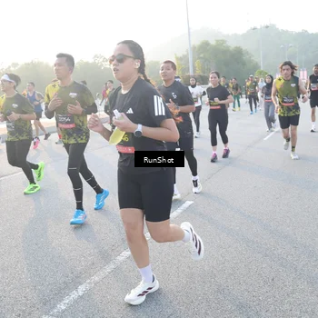 Runner Photo 6844061