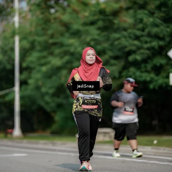 Runner Photo 6844084