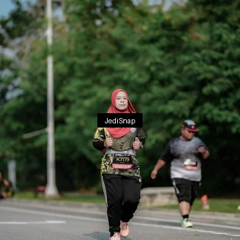 Runner Photo 6844111