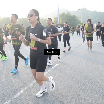 Runner Photo 6844205