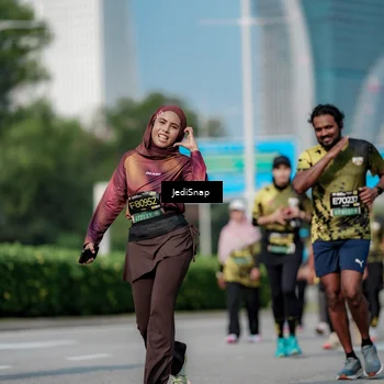 Runner Photo 6844242