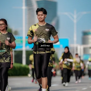 Runner Photo 6844273