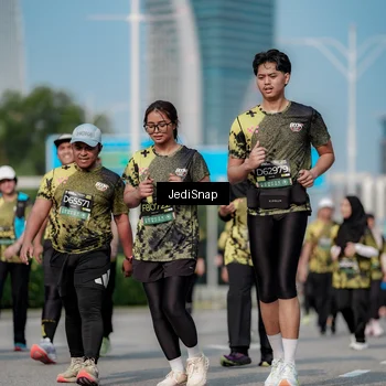 Runner Photo 6844277