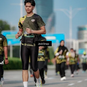 Runner Photo 6844282