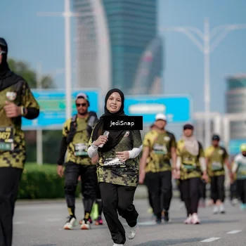 Runner Photo 6844352