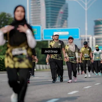 Runner Photo 6844385