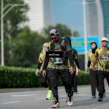 Runner Photo 6844440