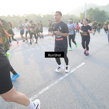 Runner Photo 6844924