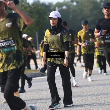 Runner Photo 6845054