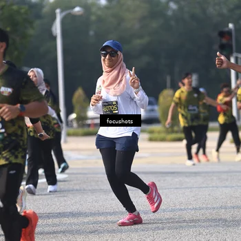 Runner Photo 6845112