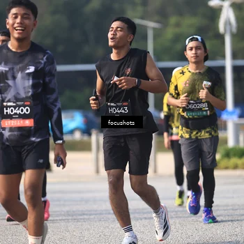 Runner Photo 6845173