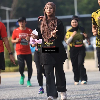 Runner Photo 6845550