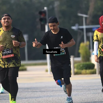 Runner Photo 6845629