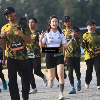 Runner Photo 6845663