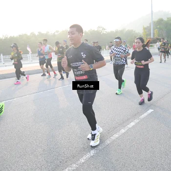 Runner Photo 6845724