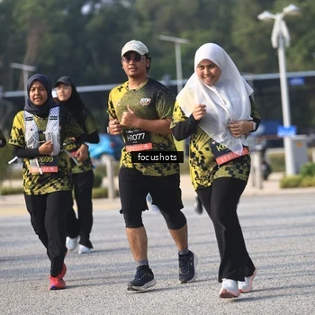 Runner Photo 6845751