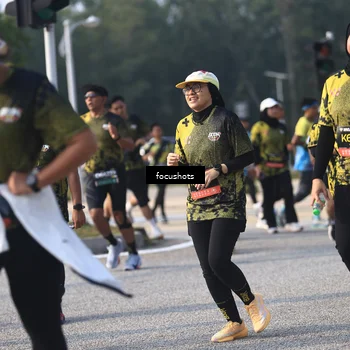 Runner Photo 6845792