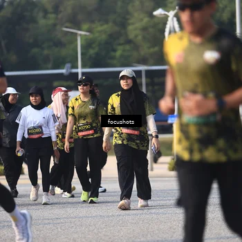 Runner Photo 6845993