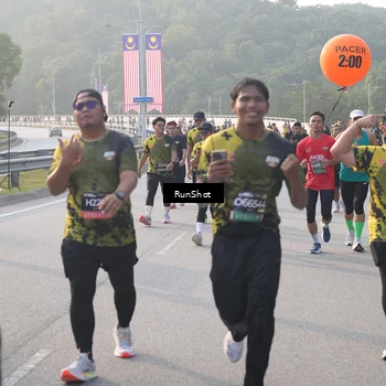 Runner Photo 6847794