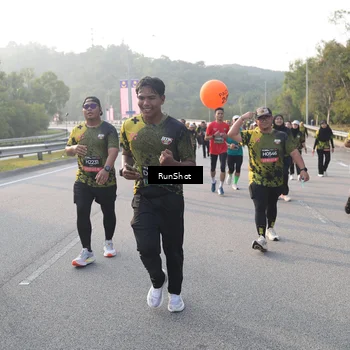 Runner Photo 6847803